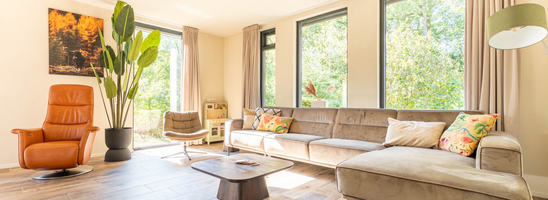 woonkamer-luxe-vakantiewoning-8-tot-10-personen-drenthe.jpg