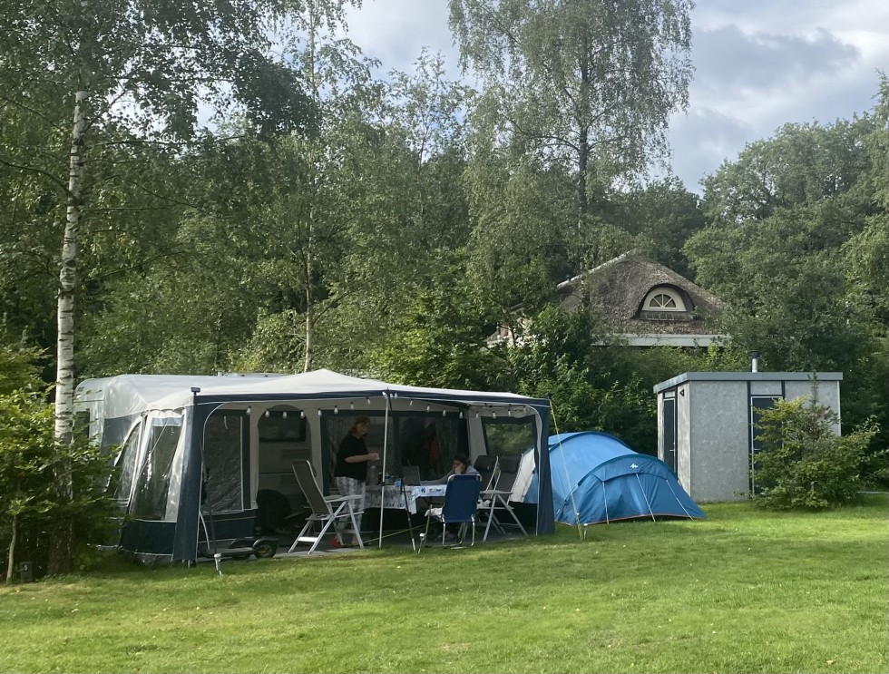 kamperen met privé sanitair exloo.jpeg