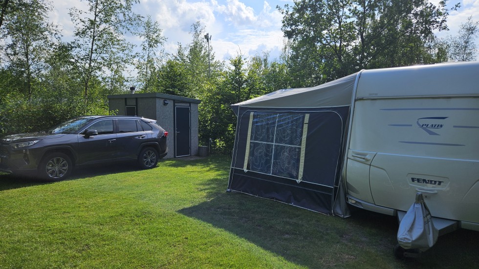 Plek 148 met privé sanitair.jpg