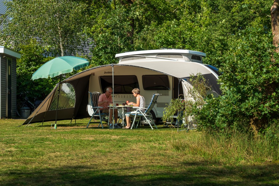 camping-bij-groningen-caravan-rust.jpg