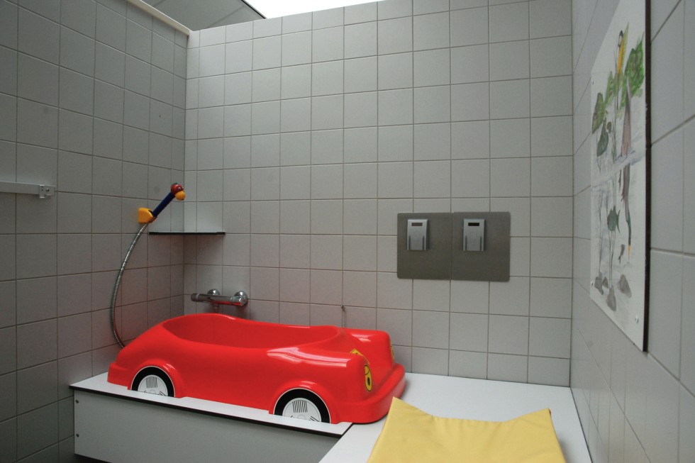 Kinderbadje auto 1ste gebouw