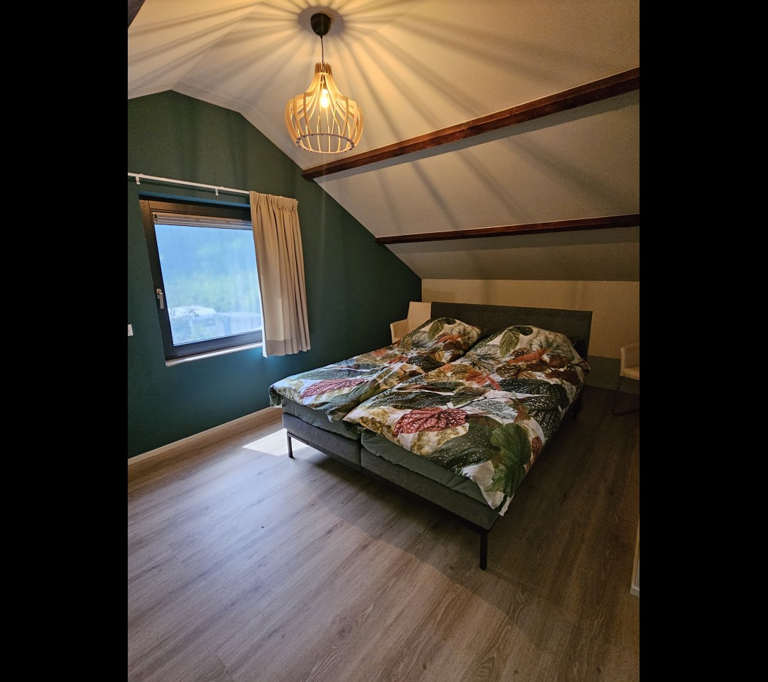 Slaapkamer boven 2 vakantiehuis.jpg