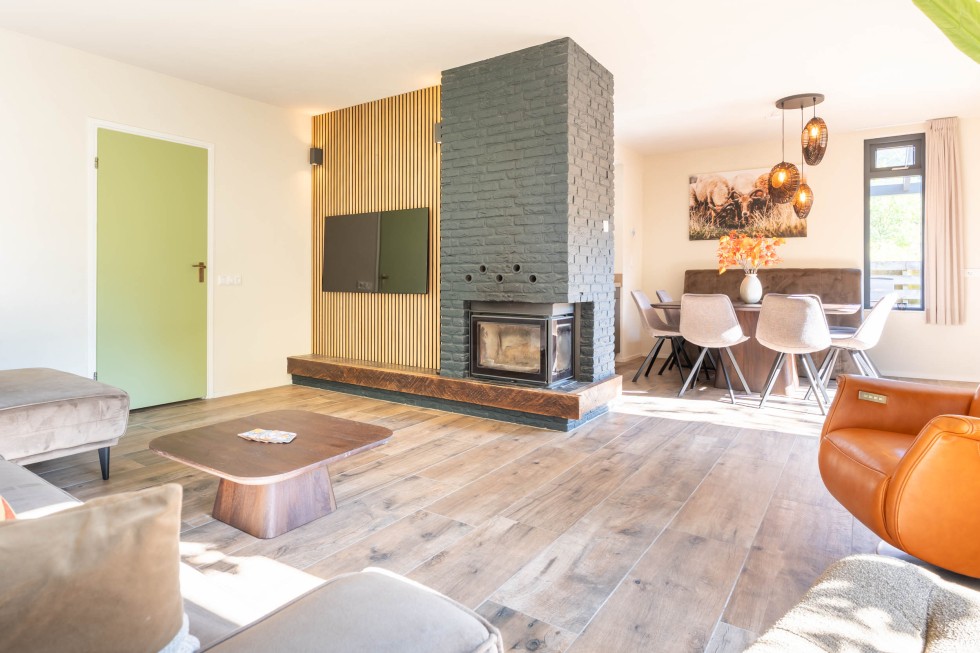 Woonkamer met Cinewall