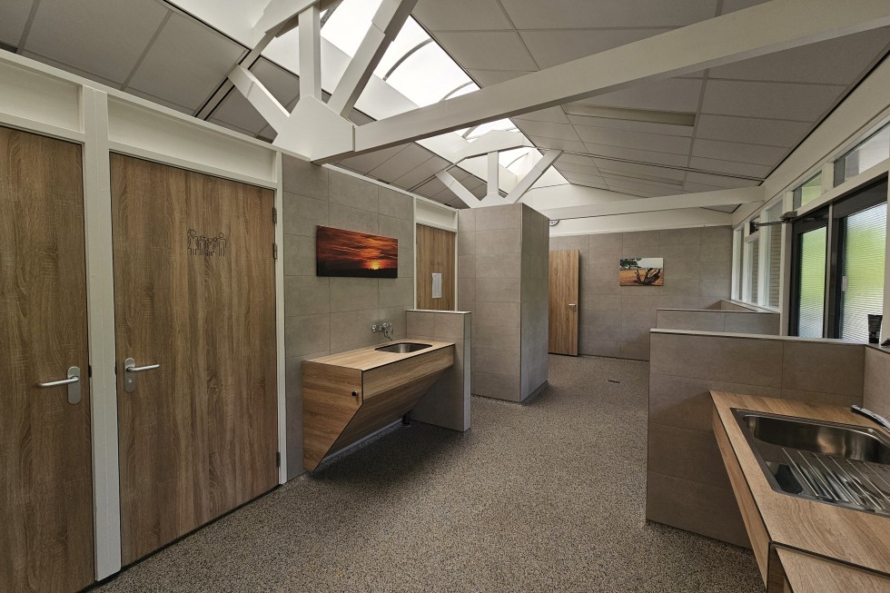 Sanitairgebouw1.jpg